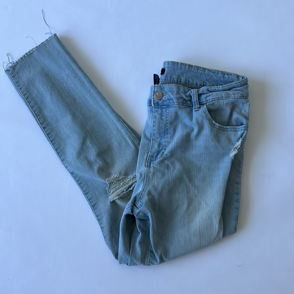 d. jeans Blue Relaxed Fit Distressed Jeans